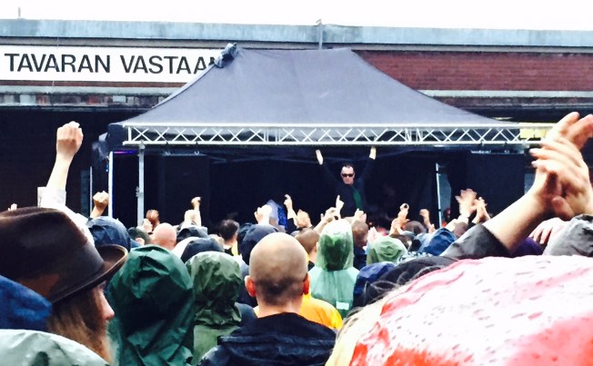 Sideways_Radiopuhelimet